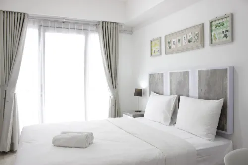 Modern Look Studio Apartment at Grand Asia Afrika - Pools