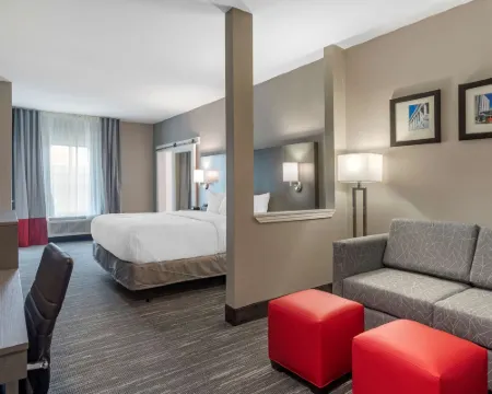 コンフォート イン & スイーツ オリーブ ブランチ オールド タウン オリーブ・ブランチのホテル