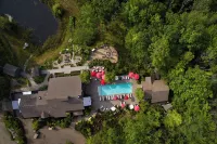 Hidden Pond Resort
