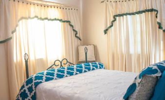Lovely 2 Bedroom Apt 4 Warm, Cosy, Comfortable