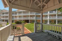 Peachtree Place Condominiums by Panhandle Getaways Hotels in Laguna Beach