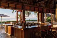 The Wakaya Club & Spa - bar