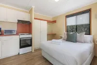 Reflections Copeton Waters - Holiday Park Hotels near McIlveen Park Lookout