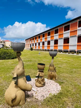 Calypso Nevis Hotel Отели в г. Невис