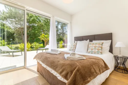 Madame Vacances les Palmiers du Golf Service Premium - Apartments