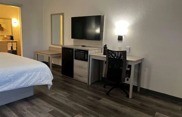 羅森伯格速8酒店