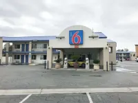 Motel 6 Visalia, CA Hotels in Visalia