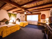 Hotel la Mansion del Sol Hotels near CODE Metropolitano