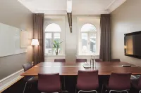 Home Hotel Plaza