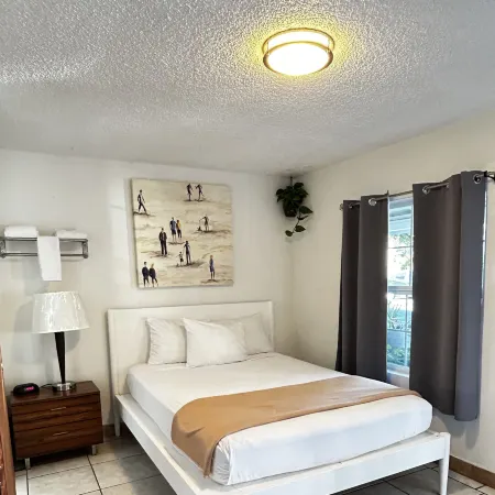 Motel San Diego - in San Diego (Pacific Beach) Отели рядом с достопримечательностью «Пляж Пасифик-бич»