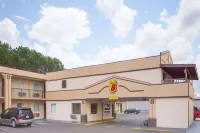 蒙蒂塞洛速8飯店