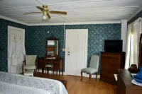 Harbour House Inn B&B Hotel a Adams