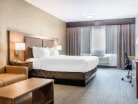 Quality Hotel Dorval Aeroport Hotels near Lachine