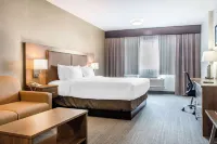 Quality Hotel Dorval Aeroport - Airport Shuttle