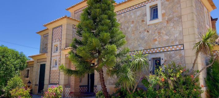 Quinta do Mar - Country & Sea Village Отели в г. Лагос