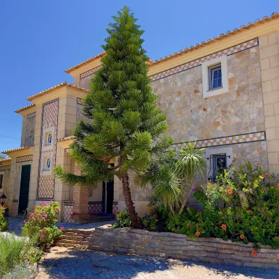 Quinta do Mar - Country & Sea Village Hotels near Boca do Rio Beach