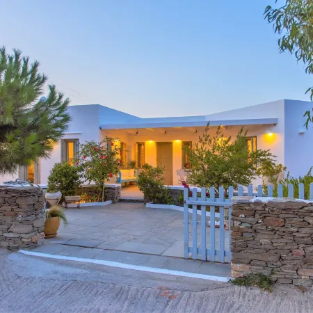 Villa Arades Sifnos with Private Pool