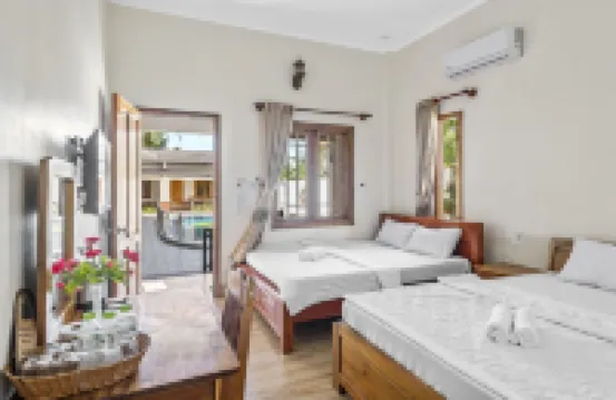 山一伊平房酒店