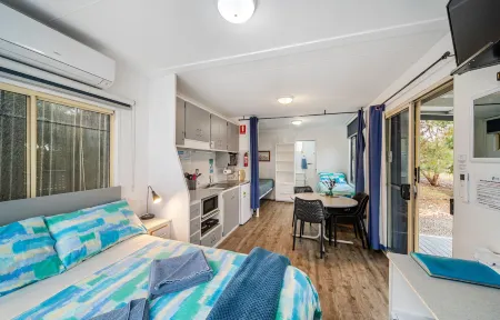 Emu Bay Holiday Homes