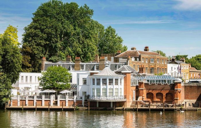 The Mitre, Hampton Court