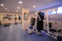 Sea Breeze Hotel and Apartments - Gym