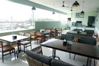 Leaf Hotel - servizio colazione