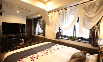 Hotel Petit Bali Higashi Shinjuku - Adult Only