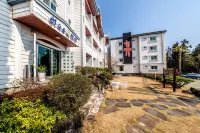 Jeju Hue Pension Hotels in 