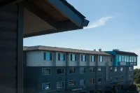 Adrift Hotel - Ocean View