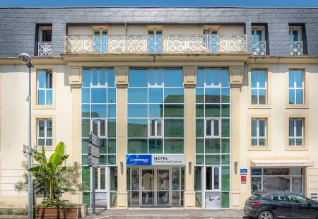 The Originals City Hôtel les Thermes de lAvenue Dax Отели в г. Дакс