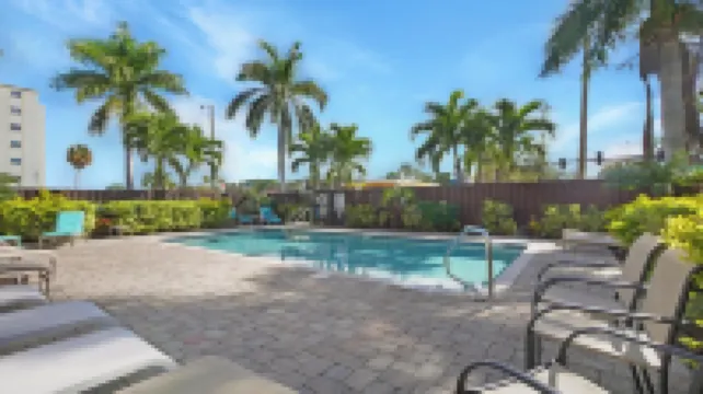 คริสตัล เบย์ ฮิสทอริค โรงแรม