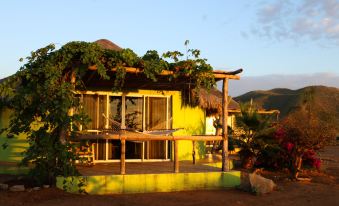 Casitas El Salitral by Rotamundos