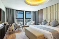 The Oberoi, Madina Hotels in 