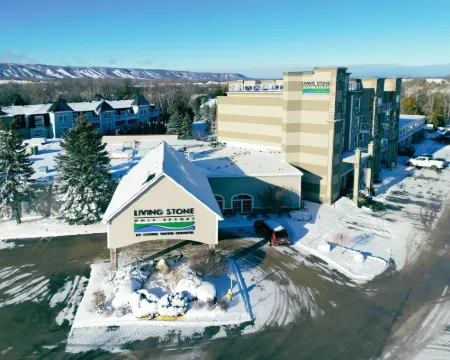Living Stone Golf Resort Hotels in Сімко