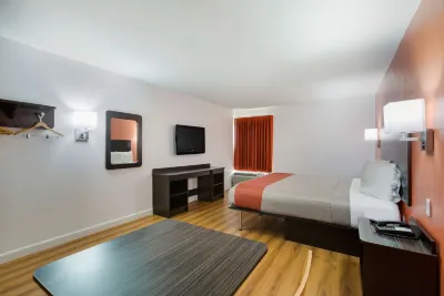 Motel 6 Suwanee, GA - Gwinnett Center Hotels in Suwanee