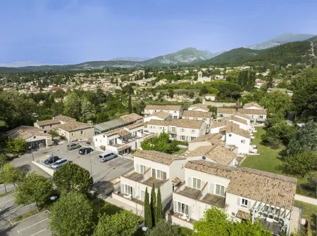 Garden & City Mont-Ventoux Malaucène Отели в г. Пьерлонг
