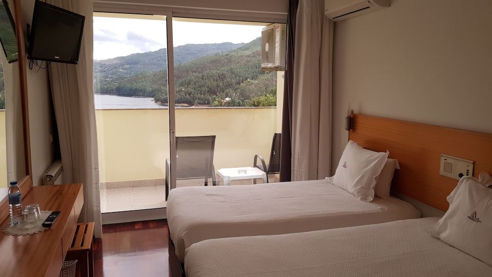 Hotel Lagoa Azul do Geres