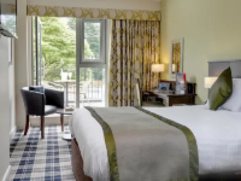 Plus Pinewood on Wilmslow Hotel Cheshire Hotels in Handforth