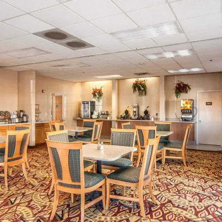 Comfort Inn & Suites