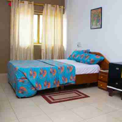 NP Plaza Hotel Rooms