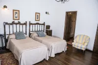 Hotel Monumento Pazo do Castro Hotels in Valdeorras