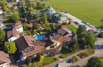 Wellnesshotel Seeschlößchen - Privat- Spa & Naturresort Hotels in Senftenberg