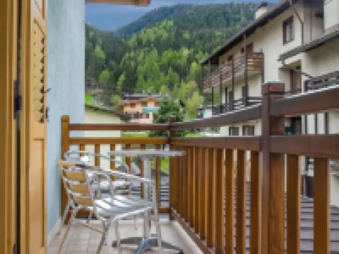 Jägerhaus Hotels in Pellizzano