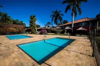 Hotel Fazenda Sete Lagos - مسبح