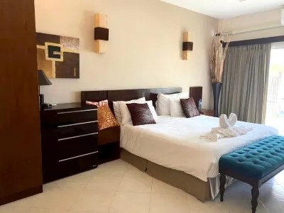 The Memory - 4 Bedrooms Beachfront Pool Villa Hôtels à : Tha Yang
