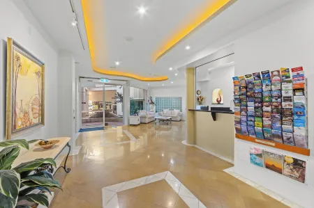 Aquarius Resort Отели рядом с достопримечательностью «Аквариум СИ ЛАЙФ Саншайн-Кост»