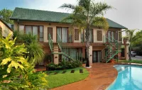 Claires of Sandton Luxury Guest House - Pensions