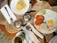 Manora Apartment Hotels in Talisay
