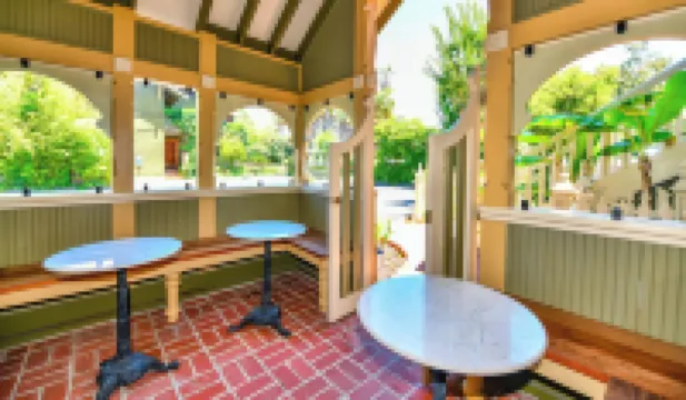 Blackbird Inn