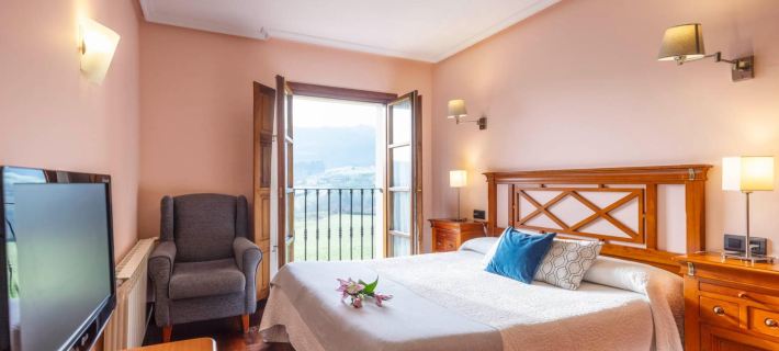 Hotel Puerta Del Oriente Hotels in Llanes